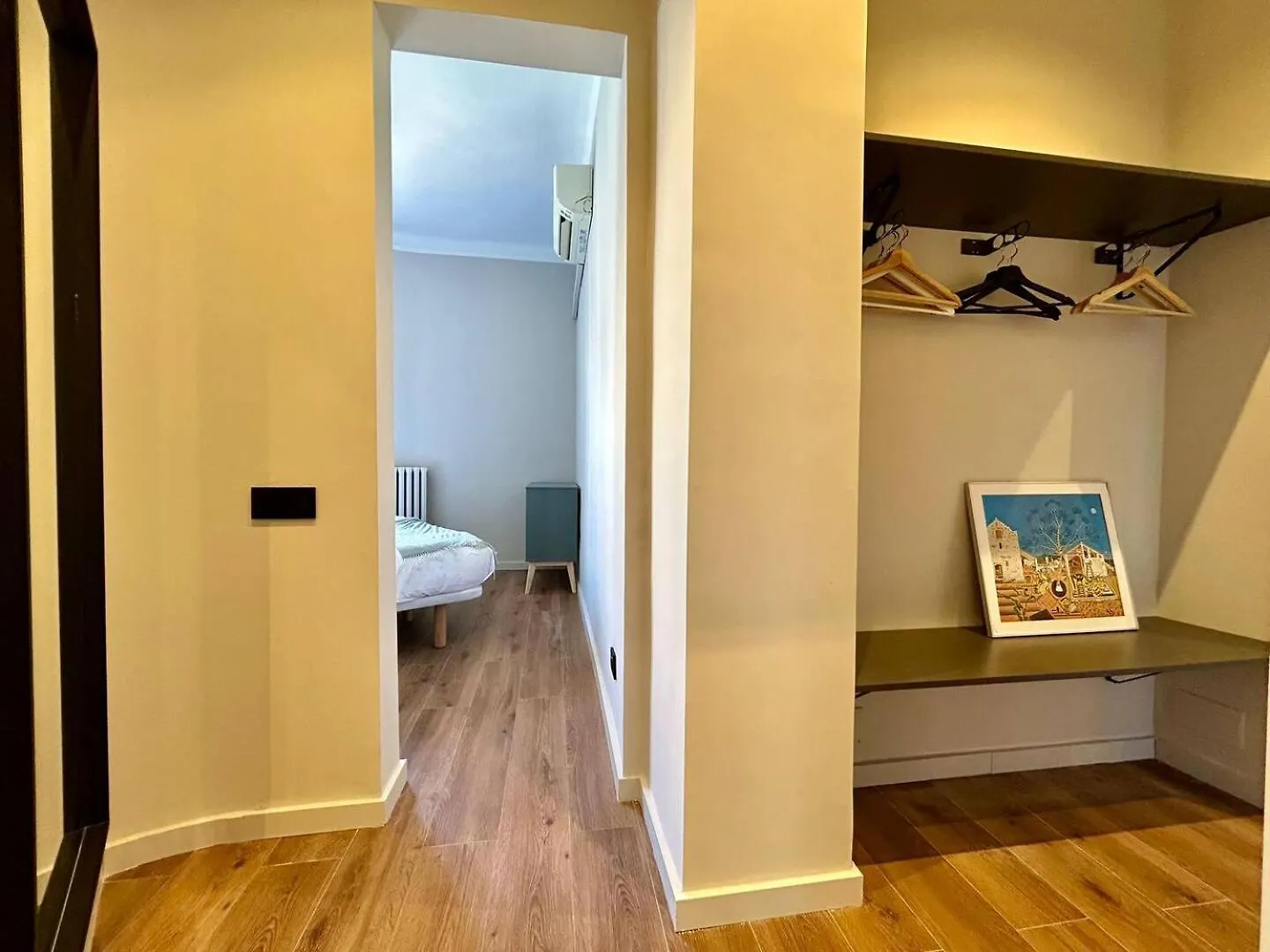 BarcelonaForRent Plaza Sagrada Familia Apartment