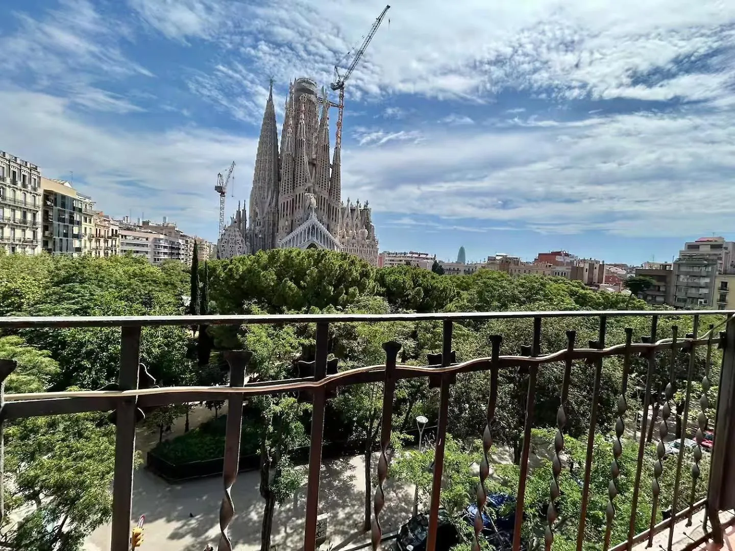 BarcelonaForRent Plaza Sagrada Familia Apartment España