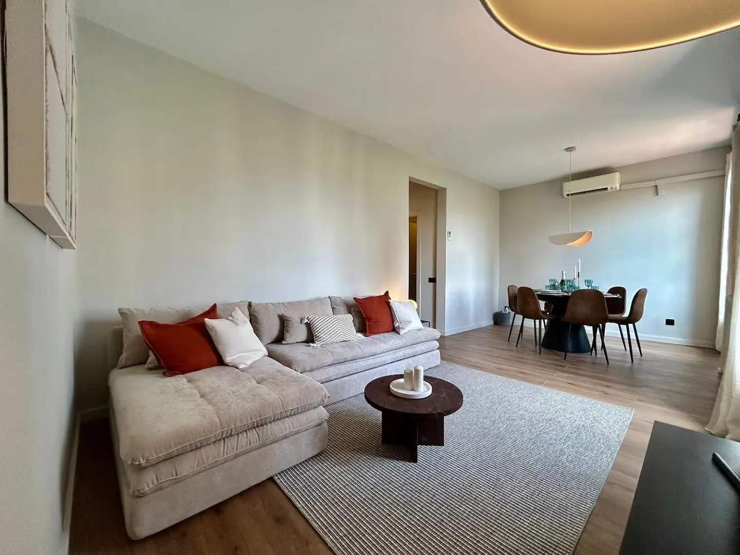 BarcelonaForRent Plaza Sagrada Familia Apartment  Barcelona